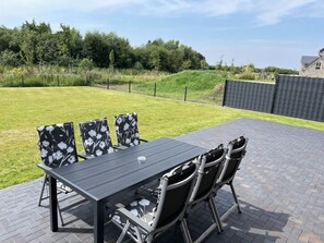 Mobile Home | Dining