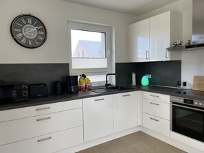 Mobile Home | Private kitchen