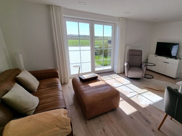 Fireplace - Doc un Katt Comfortable Holiday Residence (Nordstrand)