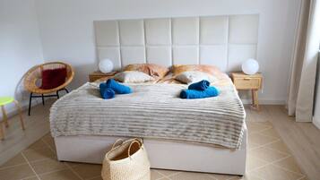 3 bedrooms, individually furnished, iron/ironing board