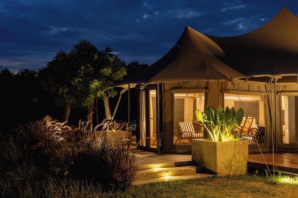 Superior Tent | 1 bedroom, in-room safe, laptop workspace, iron/ironing board
