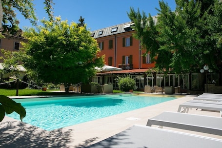 Esterni. Hotel Milano Pool & Garden