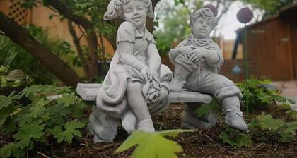 Fairy Tale Garden Hansel & Gretel