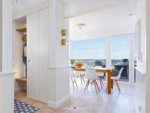 House | Dining