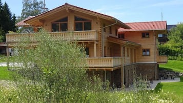 Chalet | Exterior