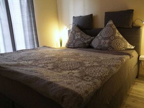 Mobile Home | 2 chambres, ameublement personnalisé