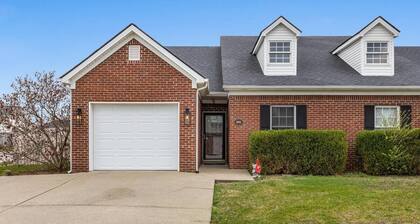 2 Beds/2 Full Baths, Fenced Yard, 1 Car Garage, One Level, Pets Welcomed!