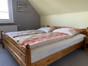 3 bedrooms, individually furnished, iron/ironing board
