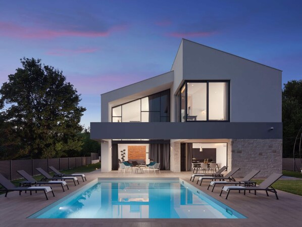 Villa | Pool - Atria Comfortable Holiday Residence (Liznjan)