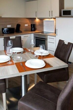 House | Private kitchen - Holiday Apartment Balkenstek (Norden)