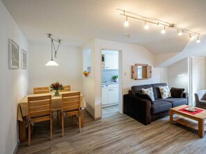 House | Dining - In the Courtyards Comfortable Holiday Residence (Oberstdorf)