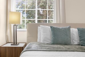 5 Schlafzimmer, Bügeleisen/Bügelbrett, WLAN, Bettwäsche