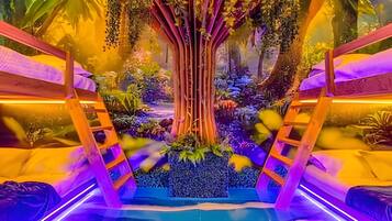 8 chambres, fer et planche Ă repasser, draps fournis