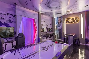 Spielezimmer