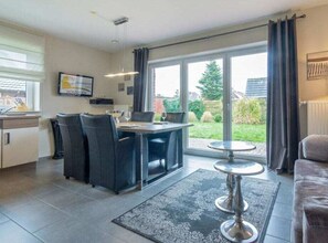 Living area - Holiday Apartment Nordperle 3 (Norden)