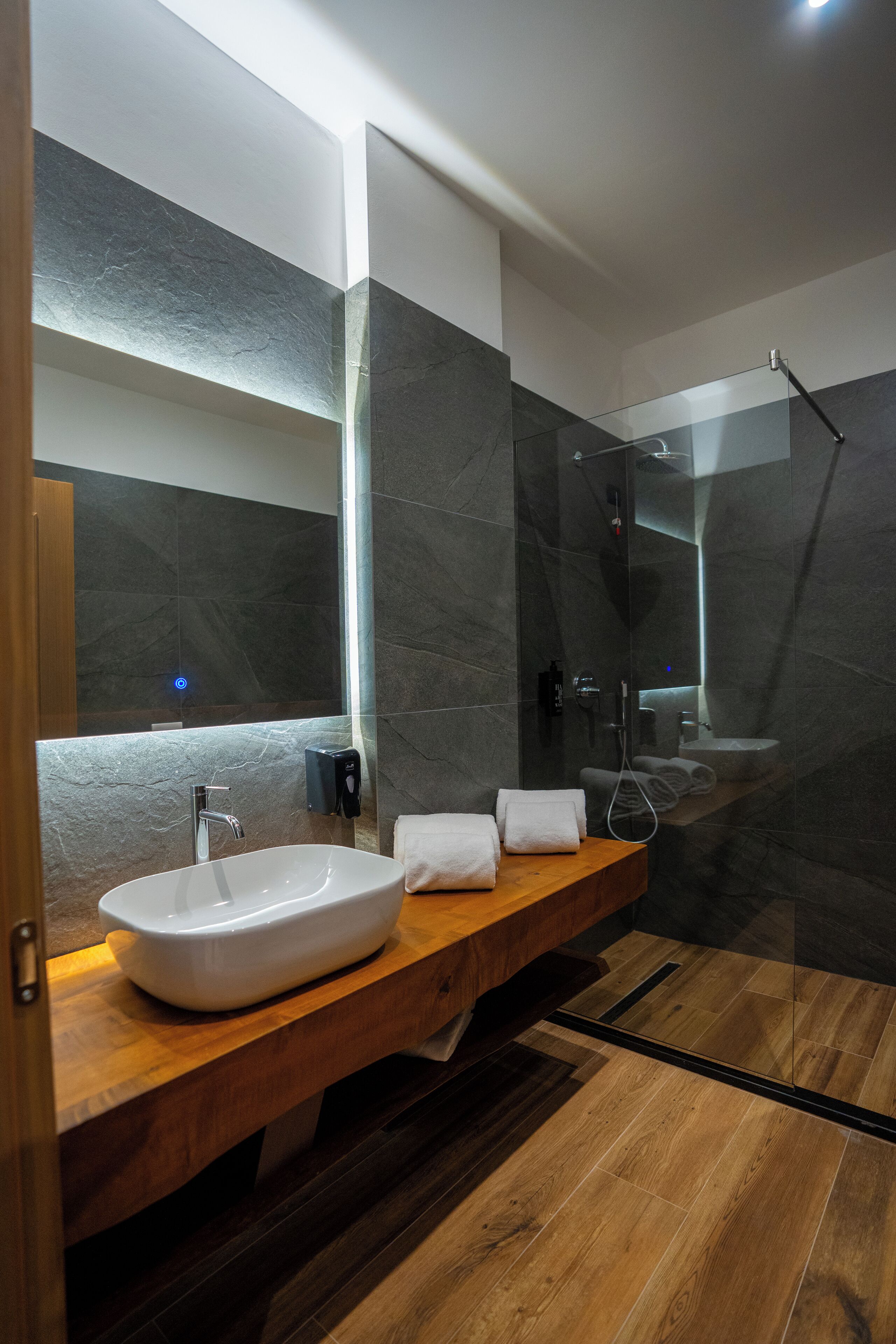 Comfort Triple Room, Balcony | Free WiFi