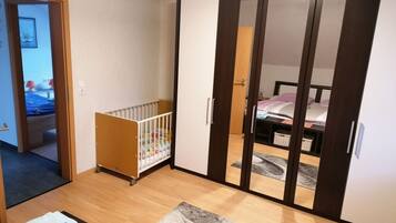 Ferienhaus | 2 Schlafzimmer, individuell eingerichtet