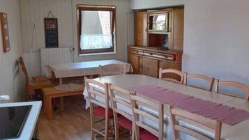 House | Dining