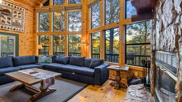 TV, peis og fotballspill