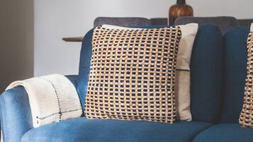 Apartemen | Area keluarga | Televisi 37-inci dengan saluran TV satelit dan Netflix