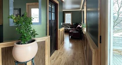 Secluded 3 BDR home great for group gatherings