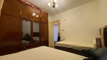 2 bedrooms, Internet, bed sheets