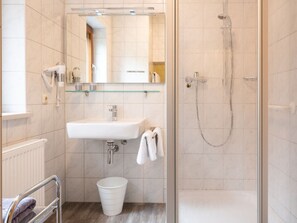 House | Bathroom