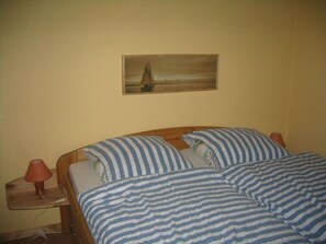 1 quarto, individualmente mobiliados