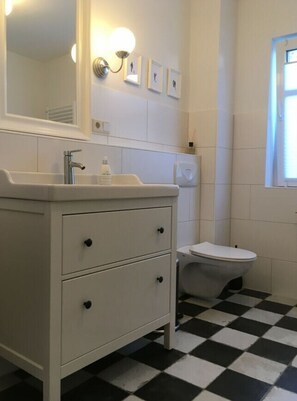 Mobile Home | Bathroom - of a Comfortable Holiday Residence (Krummhoern)
