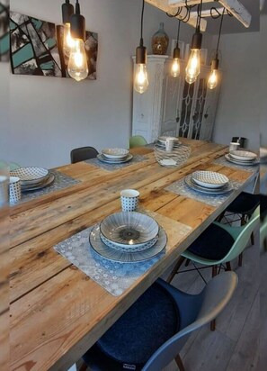 Mobile Home | Dining