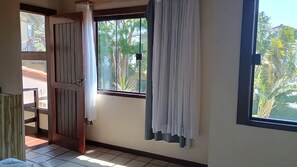 SuĂte superior (Primeiro andar) | 1 quarto, Wi-Fi de cortesia