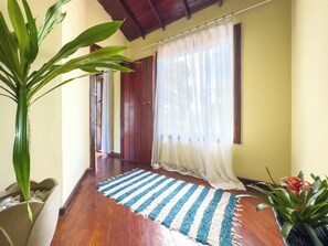 ด้านหน้าที่พัก