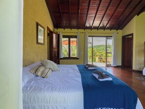 Deluxe Suite, Pool View