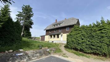 House | Bahagian luar