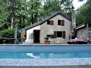 Cottage | Pool