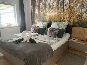 2 bedrooms, individually furnished, iron/ironing board, bed sheets - Wellness Holiday Home Bergheide (Michendorf)