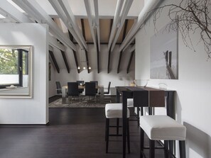 Mobile Home | Dining