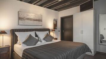 Mobile Home | 3 chambres, ameublement personnalisé, fer et planche à repasser