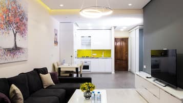 Deluxe Apartment, Balcony, City View | 1 bedroom, laptop workspace, soundproofing, iron/ironing board