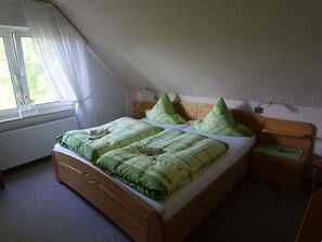 House | 3 bedrooms, individually furnished, iron/ironing board, bed sheets - Amanda 2 Comfortable Holiday Residence (Bad Zwischenahn)