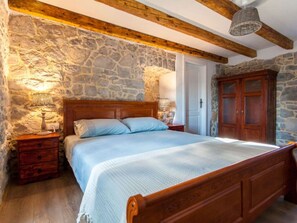 Villa | 3 bedrooms, individually furnished, bed sheets - Lusa Comfortable Holiday Residence (Krk)