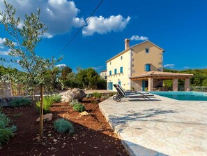 Villa | Pool | Outdoor pool - Lusa Comfortable Holiday Residence (Krk)