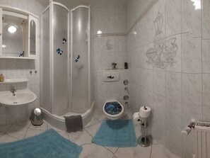 House | Bathroom - at Fleesensee Comfortable Holiday Residence (Malchow)