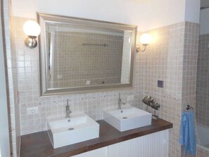Bathroom - Coco Comfortable Holiday Residence (Los Llanos de Aridane)