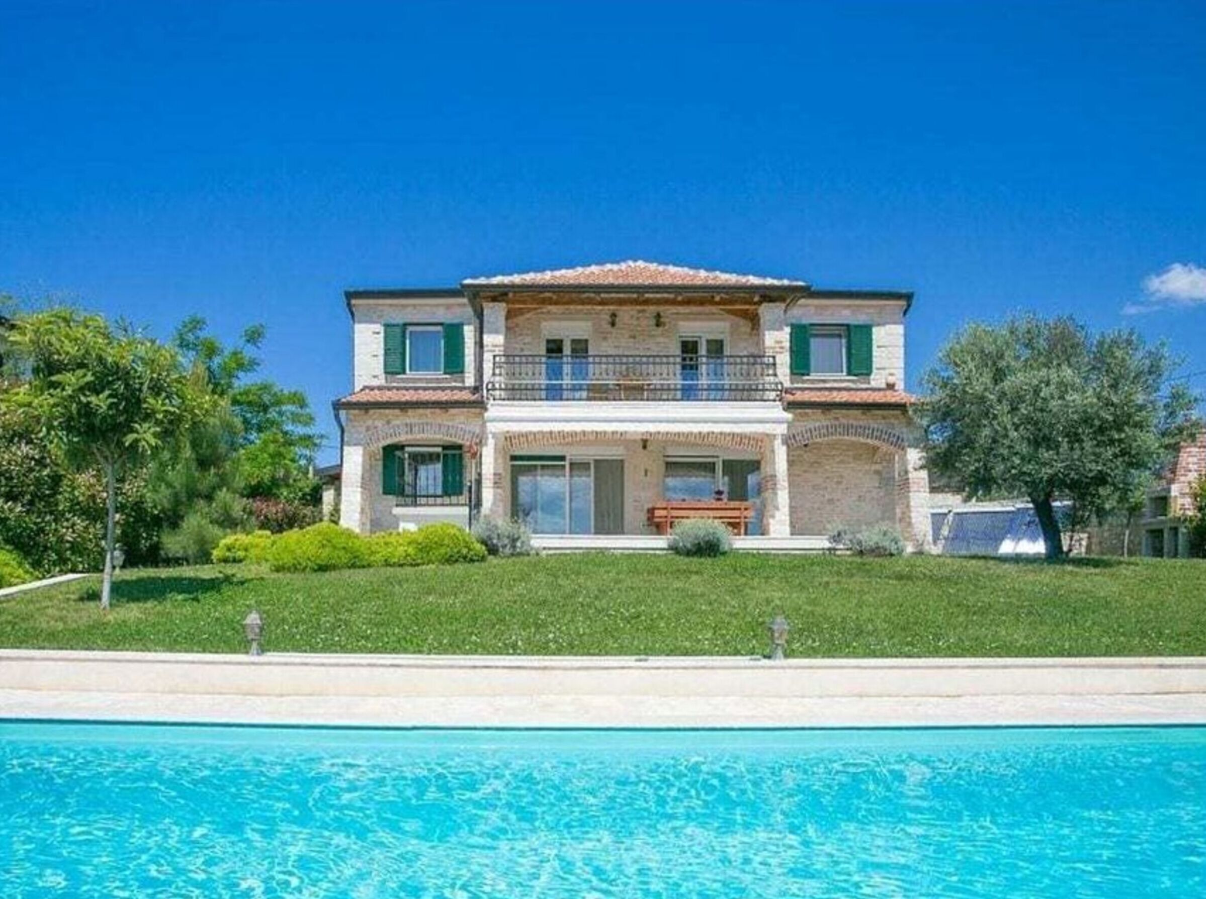 Casa móvil | Piscina | Una piscina al aire libre