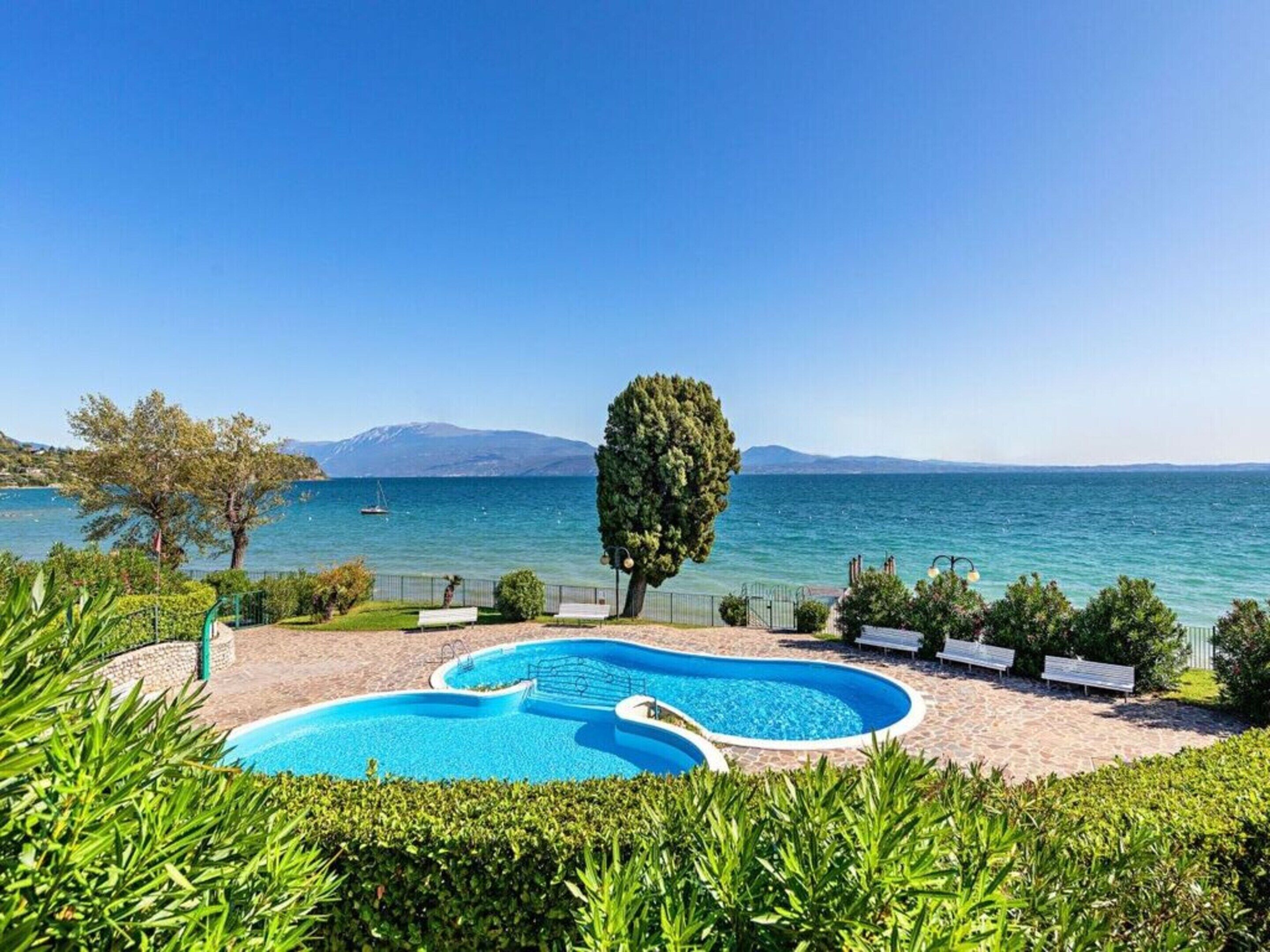 Mobile Home | Pool | Outdoor pool