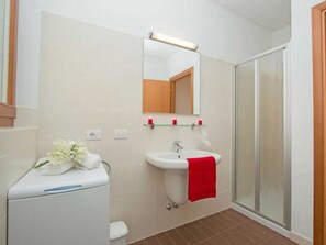 Stacaravan | Badkamer