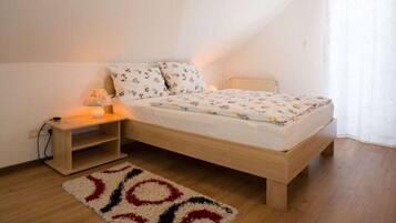 2 bedrooms, iron/ironing board