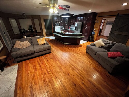 Charming 3-bedroom house in lovely Nashville with WiFi, AC