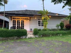 Exterior - The Kanzi Hotel & Village (Megamendung)